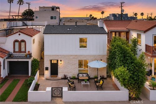 40 Claremont Ave, Long Beach, CA, 90803-3408 | Card Image