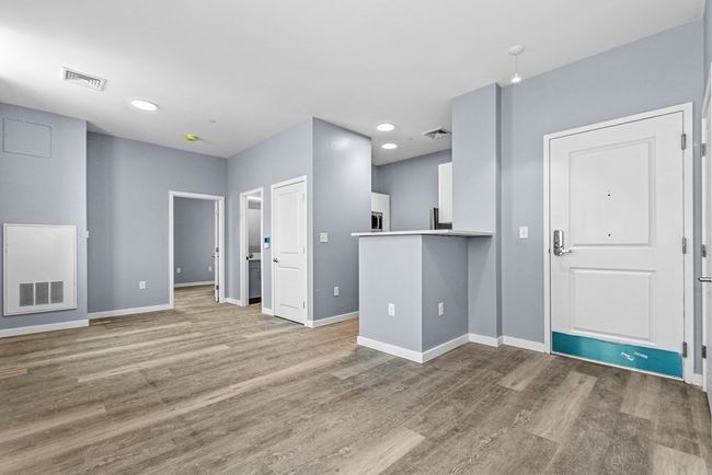 APT-102 - 30 Beacham St, Condo with 1 bedrooms, 1 bathrooms and 1 parking in Everett MA | Image 4