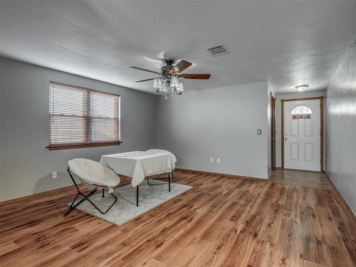 8405 S Brookline Ave, Oklahoma City, OK, 73159-6420 | Card Image