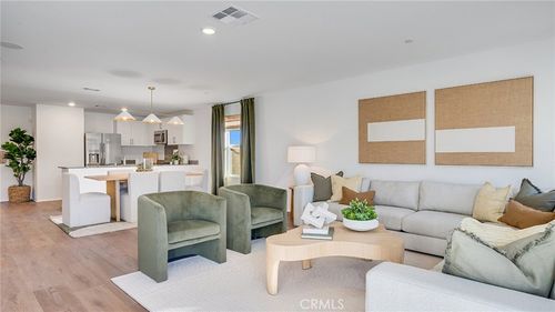 7551 Drexel Ave, Hesperia, CA, 92344-8330 | Card Image