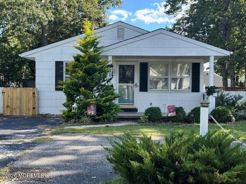 931 Cypress Ave, Brick, NJ, 08723-5141 | Card Image
