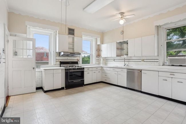 102 S Derby Ave, House other with 12 bedrooms, 9 bathrooms and null parking in Ventnor City NJ | Image 20