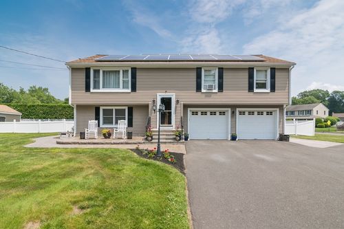 342 Barry St, Feeding Hills, MA, 01030-2606 | Card Image