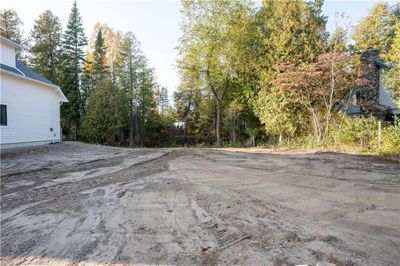 000 Av Shipley, Home with 0 bedrooms, 0 bathrooms and null parking in Port Elgin ON | Image 2