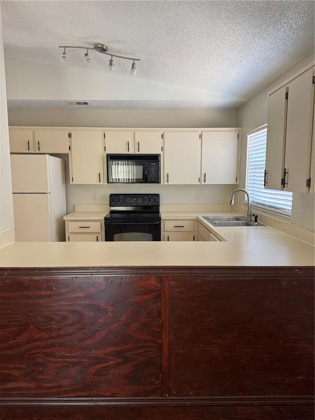 1618 Bobolink Ln, House other with 3 bedrooms, 2 bathrooms and null parking in CASSELBERRY FL | Image 7