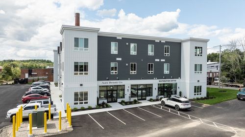 207-999 Main Street, Hanson, MA, 02341 | Card Image