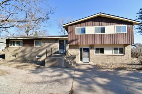 6933 232nd Ave Ne, STACY, MN, 55079-4404 | Card Image