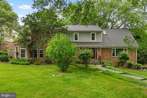 1 Orchard Way S, POTOMAC, MD, 20854-6129 | Card Image