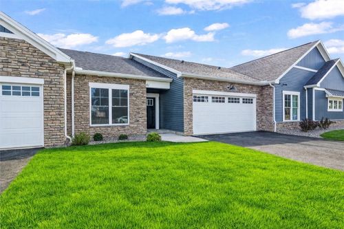 410-107 Cedarway Cir, Webster, NY, 14580-4728 | Card Image