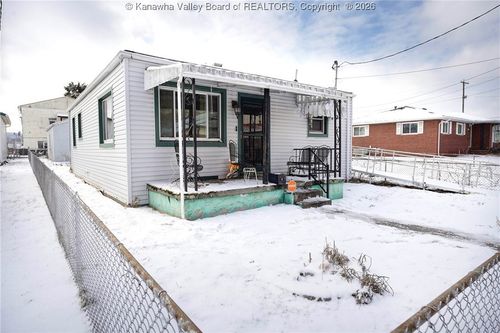 2617 6th Avenue, Charleston, WV, 25387 | Card Image