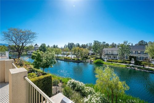 27052 Island Rd, Valencia, CA, 91355-1607 | Card Image