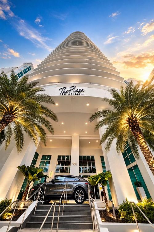 apt-3103-950 Brickell Bay Dr, Miami, FL, 33131-3955 | Card Image