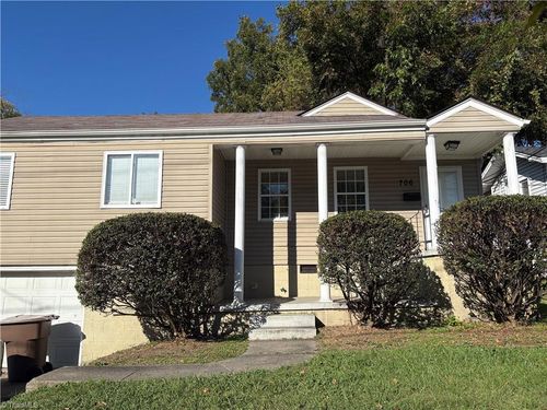 706 S Benbow Rd, Greensboro, NC, 27401-3409 | Card Image