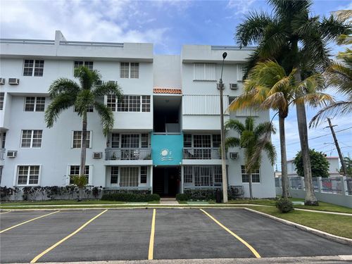 f-8-0 Isaura Reyes, VEGA ALTA, PR, 00692 | Card Image