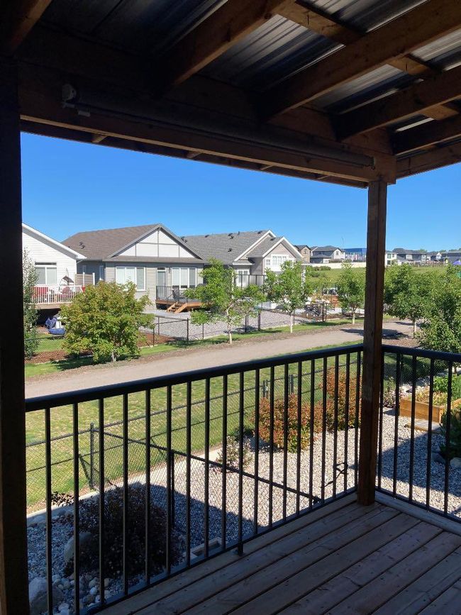 8 Drake Landing Street, House other with 3 bedrooms, 3 bathrooms and 4 parking in Okotoks AB | Image 42
