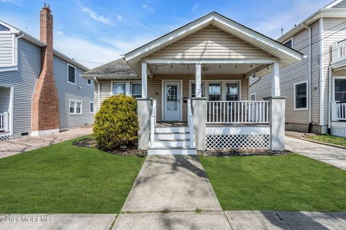 multi-family-304 14th Ave, Belmar, NJ, 07719-2589 | Card Image