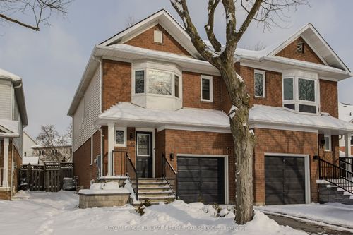 12 Thornlodge Dr, Waterdown, ON, L8B0L8 | Card Image