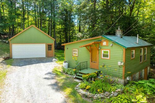 106 Hall Rd, Chester, VT, 05143-8457 | Card Image