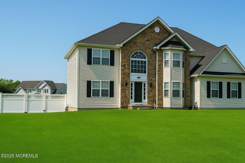 10 Etty Ct, Manchester, NJ, 08759-5918 | Card Image