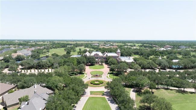 Aerial perspective of suburban area | Image 36