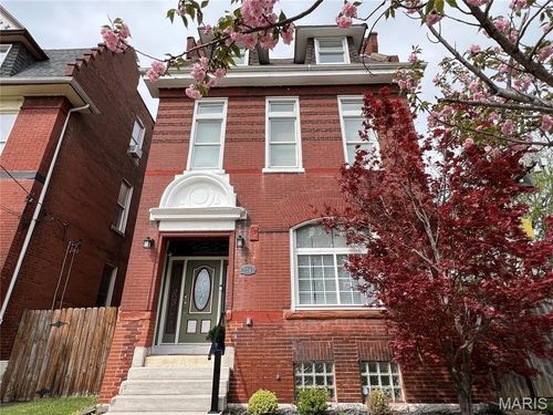 2241 Shenandoah Ave, Saint Louis, MO, 63104-2750 | Card Image