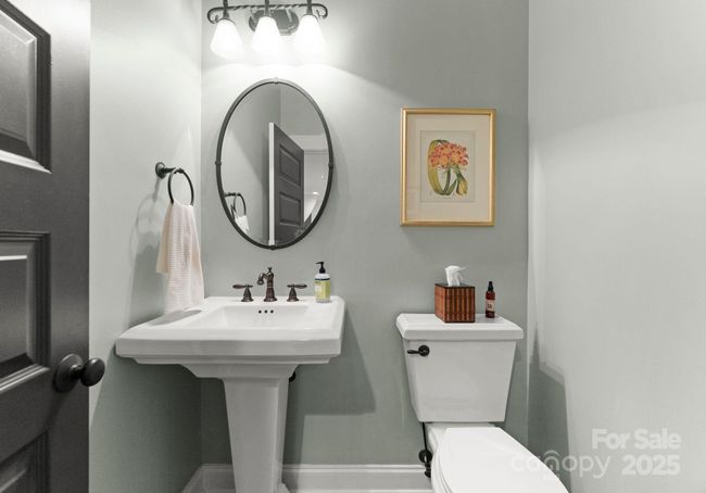 Hallway Bath | Image 28