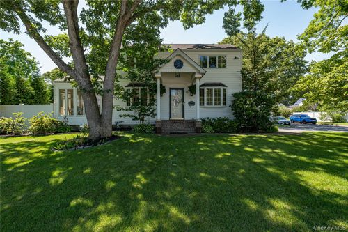 323 Eastwood Boulevard, Brookhaven, NY, 11720 | Card Image