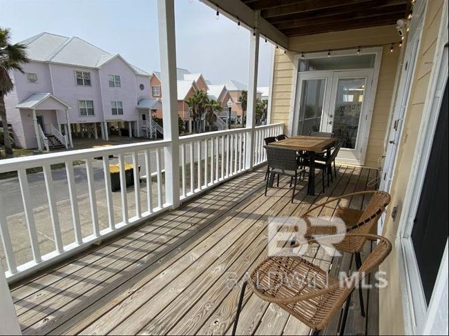 Deck | Image 31