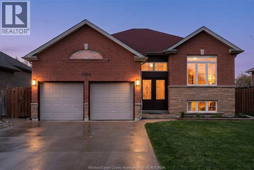 1024 North Talbot, Windsor, ON, N9G2S3 | Card Image