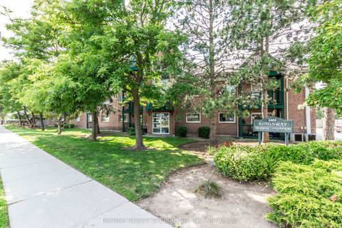 52-3085 Kingsway Dr, Kitchener, ON, N2C2P2 | Card Image