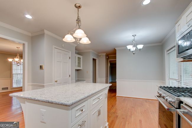 7070 Glenridge Dr, House other with 4 bedrooms, 3 bathrooms and null parking in Atlanta GA | Image 18