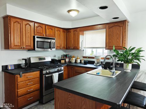 28300 Roy Boulevard, St Clair Shores, MI, 48081 | Card Image