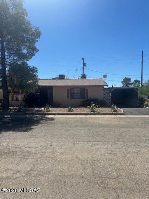 4602 E Calle Corta, Tucson, AZ, 85712-3914 | Card Image