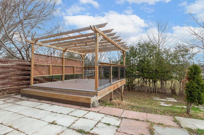 480 Sedan Cres, House attached with 4 bedrooms, 2 bathrooms and 3 parking in Oshawa ON | Image 24