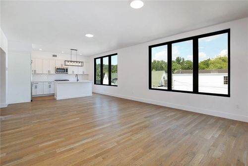 708 Saw Mill River Rd, Ardsley, NY, 10502-1817 | Card Image