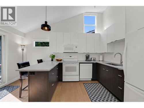 40736 Perth Drive, Squamish, BC, V0N1T0 | Card Image