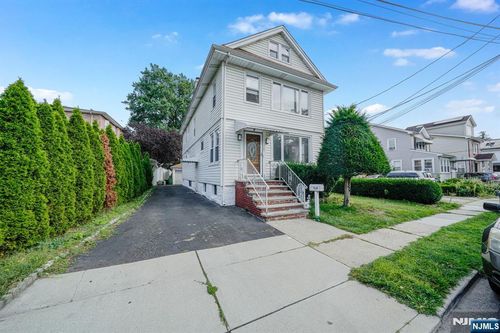 768 Florence Pl, Cliffside Park, NJ, 07010-2115 | Card Image