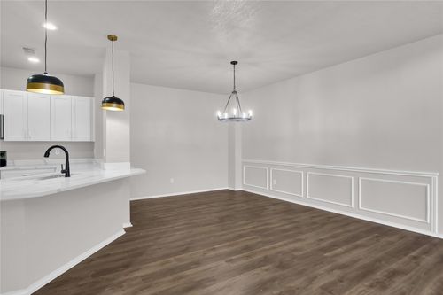 5715 Streamside Dr, Arlington, TX, 76018-2436 | Card Image