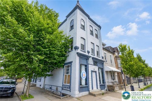 247 N 10th St, Allentown, PA, 18102-3941 | Card Image