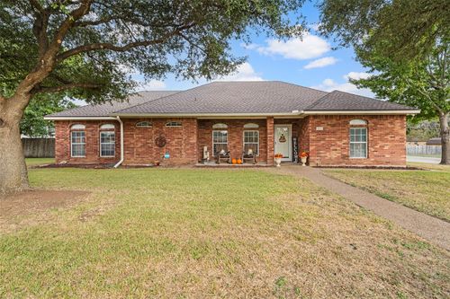 901 Dogwood St, Robinson, TX, 76706-5236 | Card Image