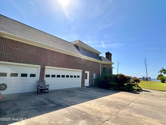 141 Baybreeze Dr, House other with 4 bedrooms, 6 bathrooms and 3 parking in Shiloh NC | Image 8