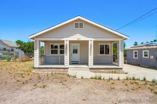 839 B St, Ramona, CA, 92065-1927 | Card Image