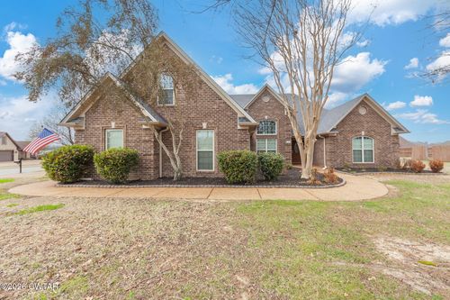 335 Short Leaf Dr, Medina, TN, 38355-6920 | Card Image