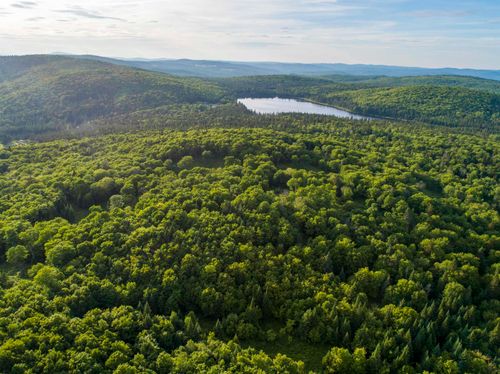 7 Diamond Pond Rd, Stewartstown, NH, 03576-3500 | Card Image