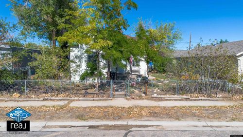 146 W J St, Casper, WY, 82601-1235 | Card Image
