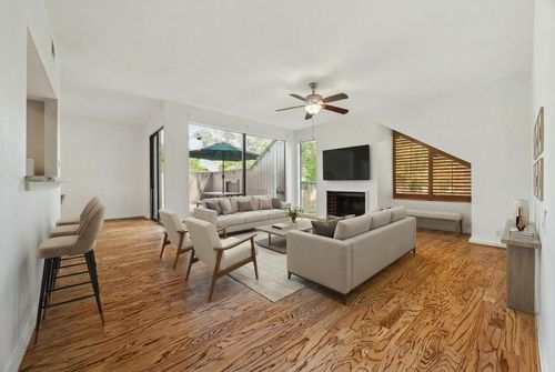 318 Litchfield Ln, Houston, TX, 77024-6041 | Card Image