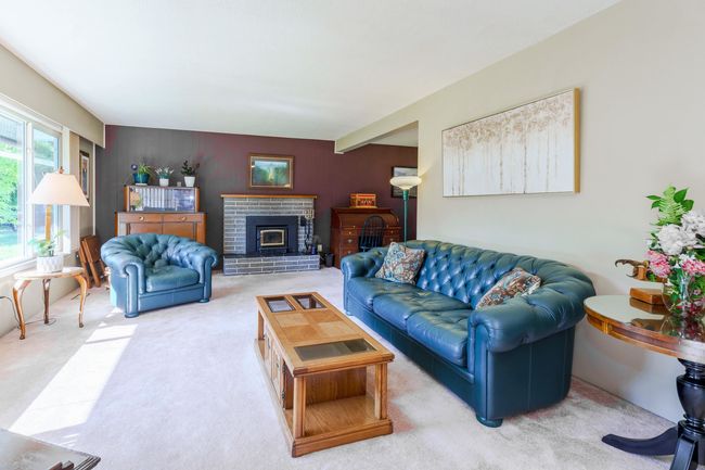 12730 226 St, House other with 3 bedrooms, 1 bathrooms and 4 parking in Maple Ridge BC | Image 8