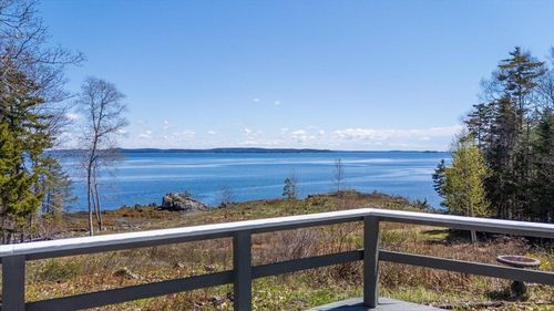 391 Main Road, Islesboro, ME, 04848 | Card Image
