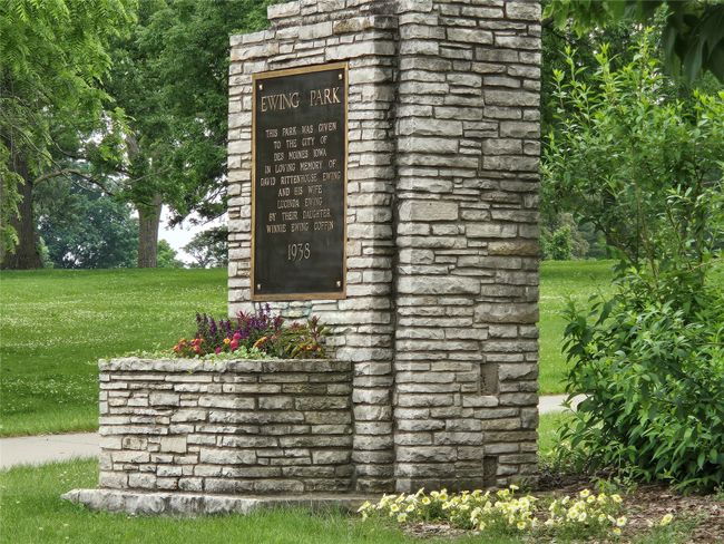 Ewing Park entrance | Image 15