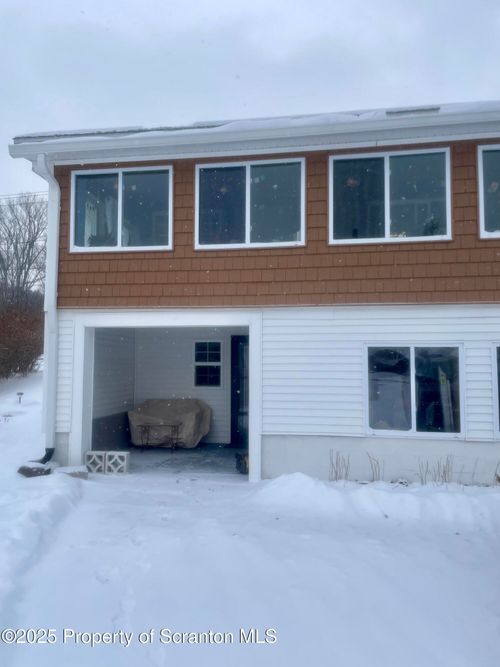 1427 Layton Rd, Scott Twp, PA, 18411-9773 | Card Image